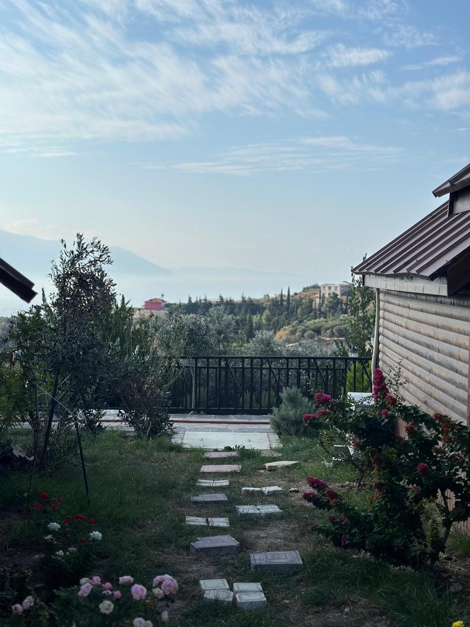 Luna Home Club Samandag Bagian luar foto